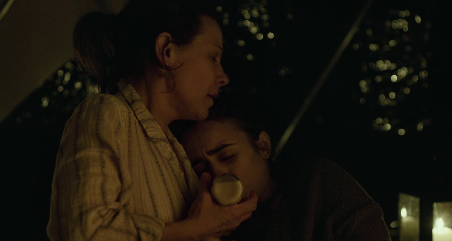To_The_Bone_2017_1080p_BluRay_x264-5BYTS_LT5D_2587.jpg
