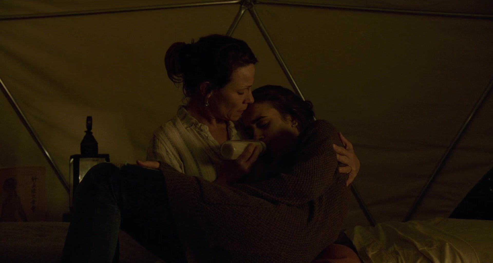 To_The_Bone_2017_1080p_BluRay_x264-5BYTS_LT5D_2591.jpg