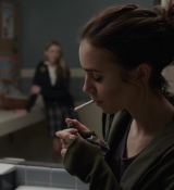To_The_Bone_2017_1080p_BluRay_x264-5BYTS_LT5D_0340.jpg