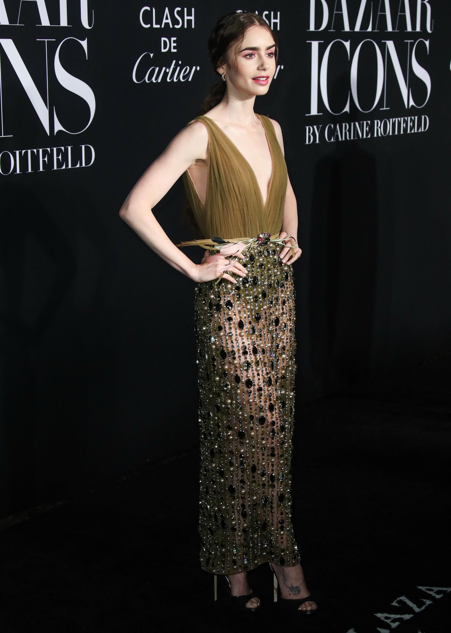 Harper_s_BAZAAR_Celebrates__ICONS_By_Carine_Roitfeld___281429.jpg