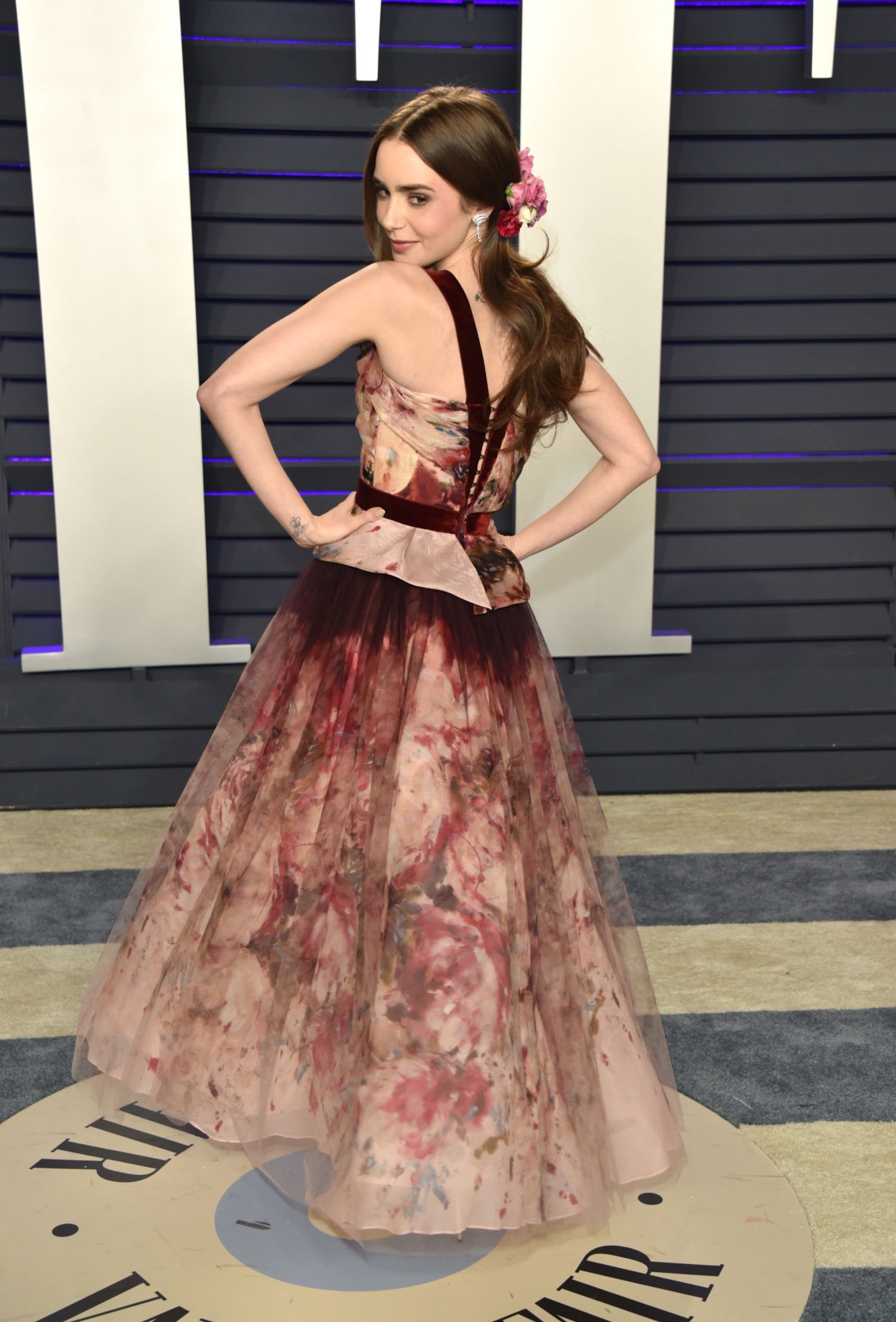 2019_Vanity_Fair_Oscar_Party_Hosted_282729.jpg