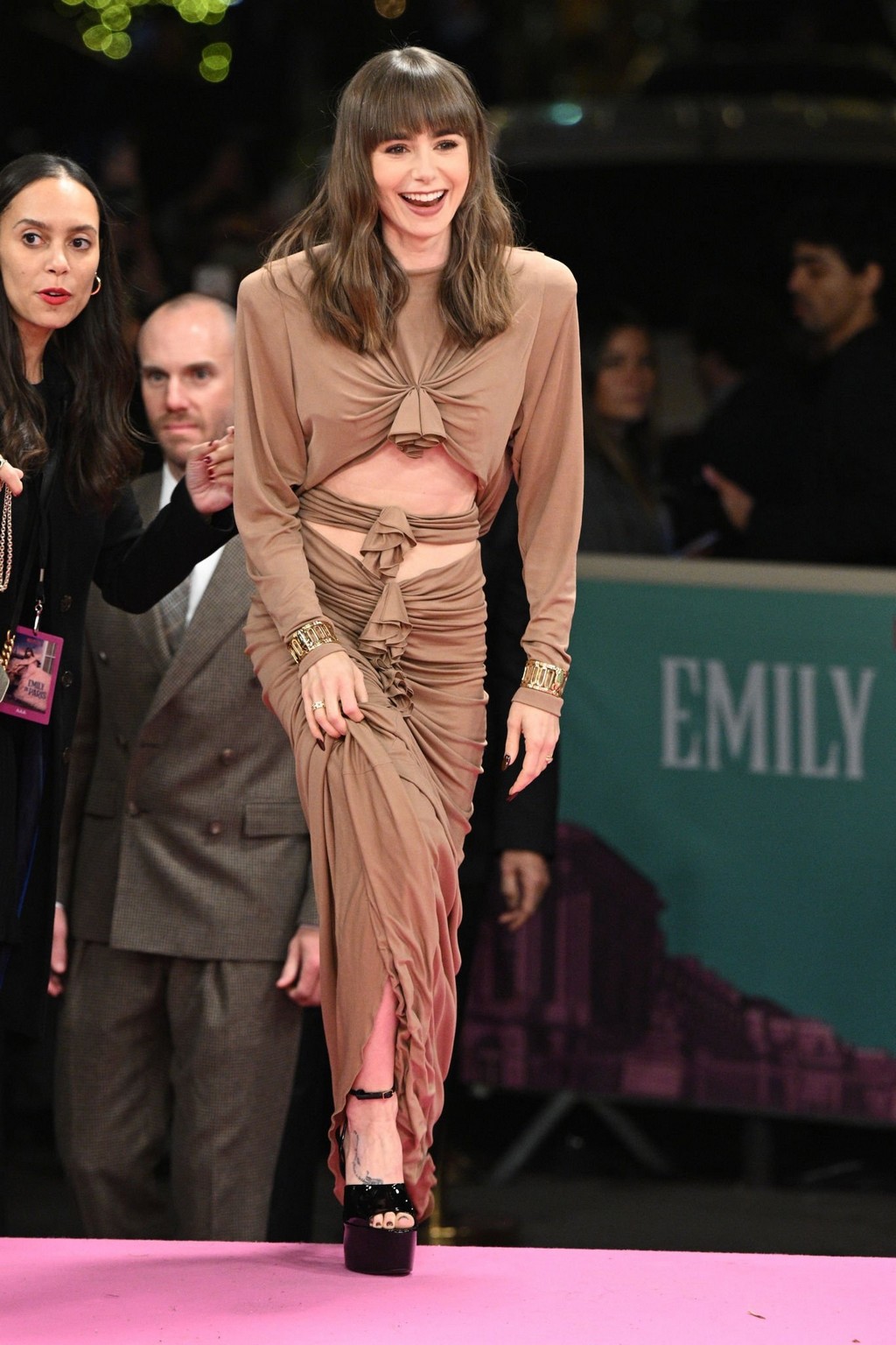 322612907_lily-18.jpg 322612907_lily-18.jpg