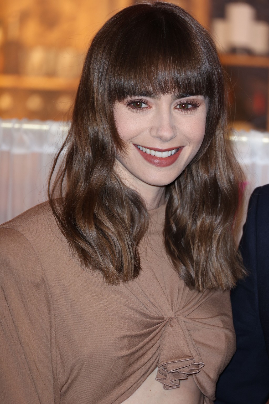 322630223_lily-160.jpg