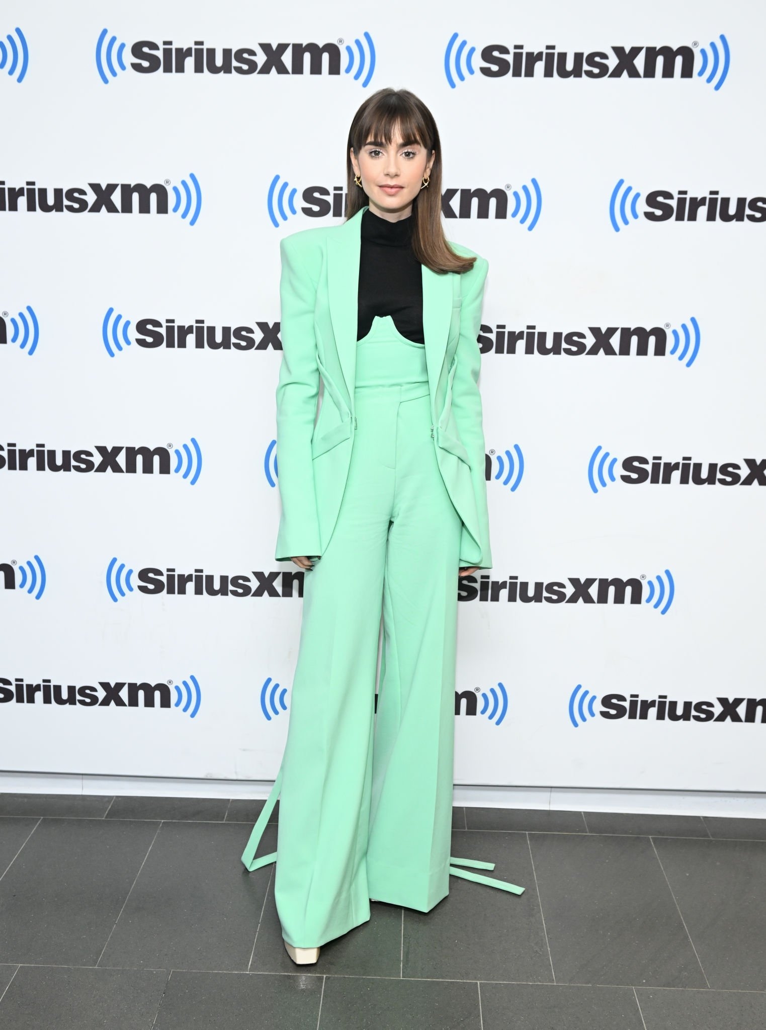 324143100_lily-3.jpg