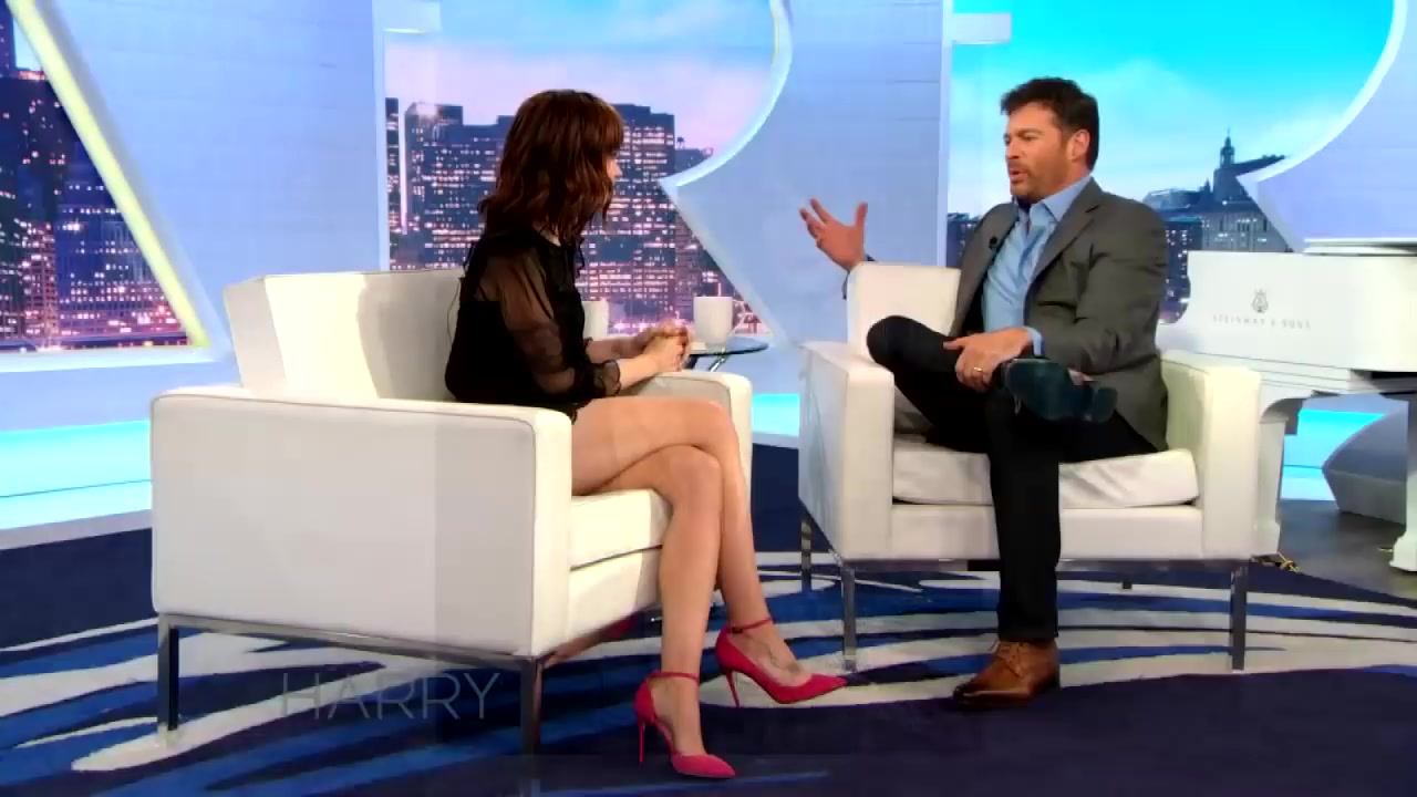 Lily_Collins27_Favorite_Phil_Collins_Song_Is____026.jpg
