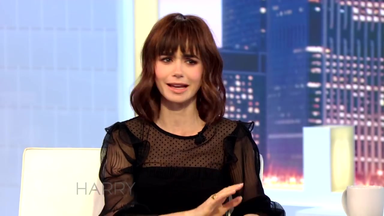 Lily_Collins27_Favorite_Phil_Collins_Song_Is____100.jpg