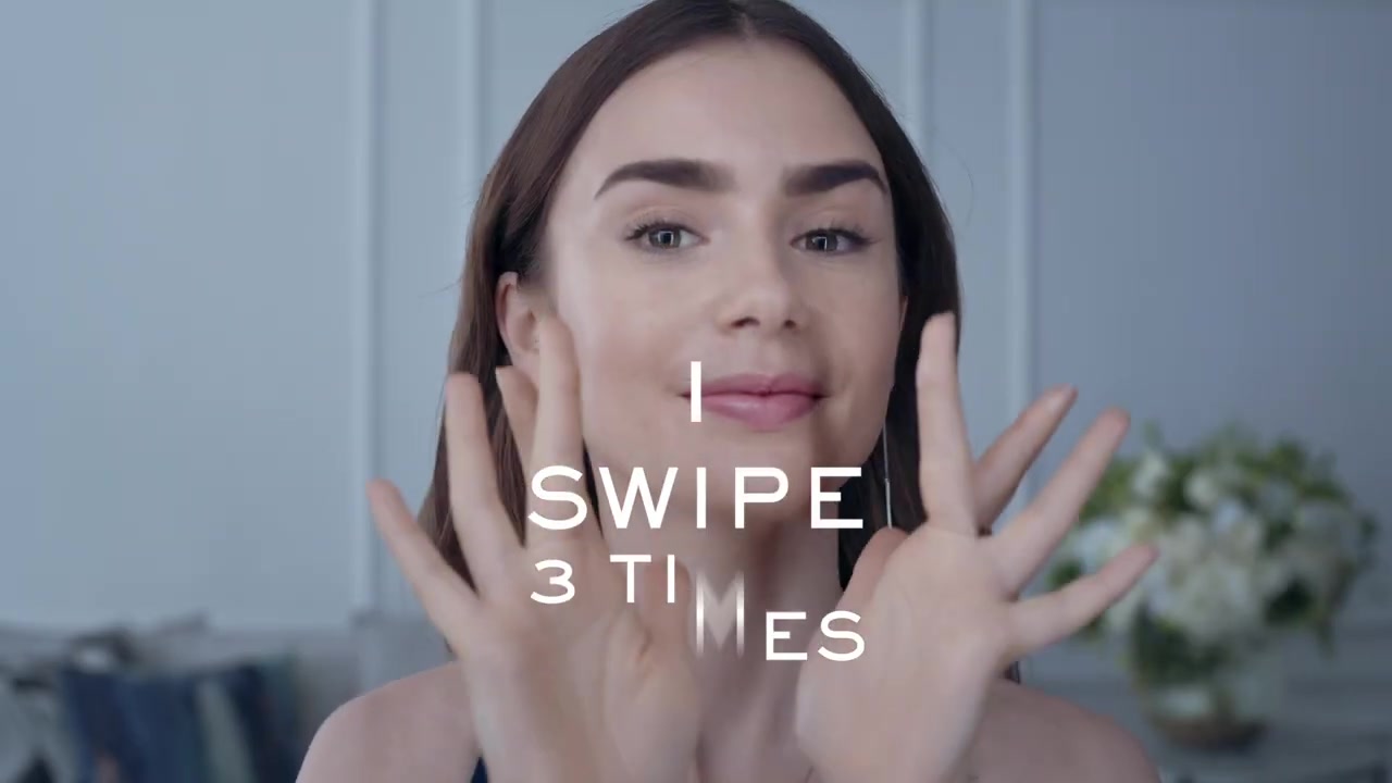 15_seconds_to_Youthful2C_Brighter_Eyes_with_Lily_Collins_-_NEW_Advanced_Genifique_Eye_Cream_027.jpg