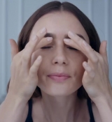 15_seconds_to_Youthful2C_Brighter_Eyes_with_Lily_Collins_-_NEW_Advanced_Genifique_Eye_Cream_050.jpg