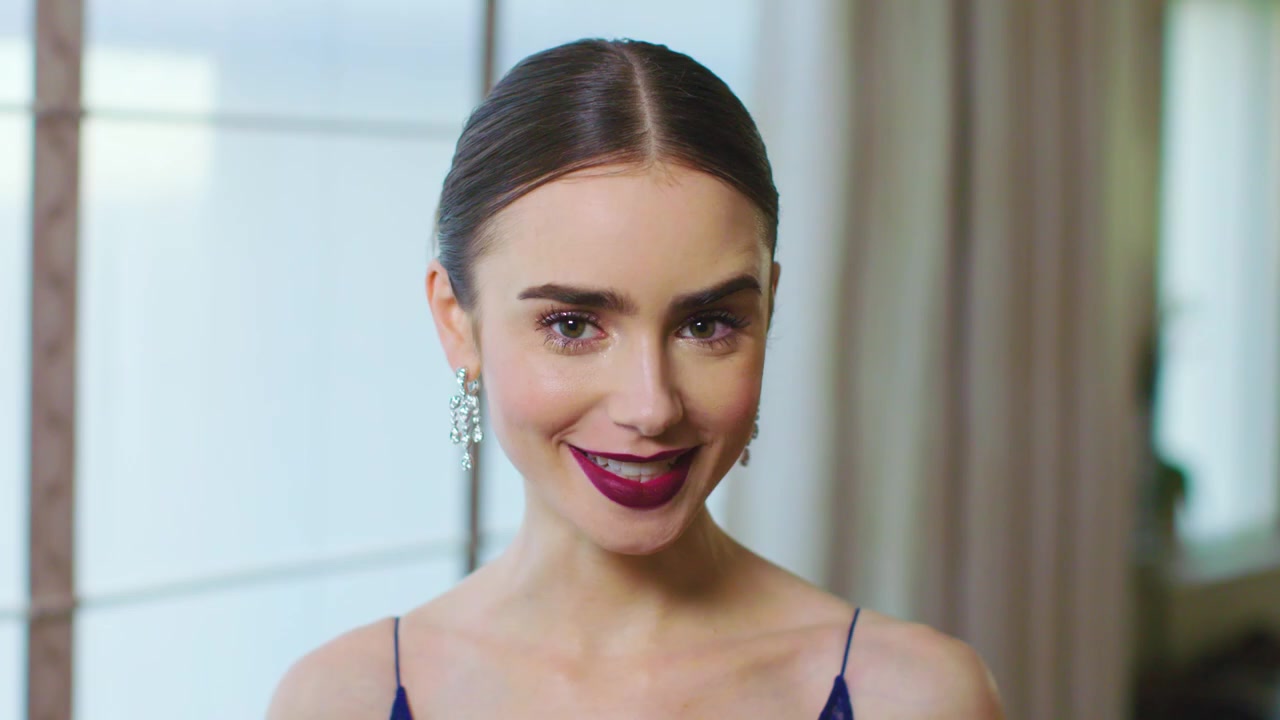 BONJOUR_LANCOME___Behind_the_scenes_with_Lily_Collins_018.jpg
