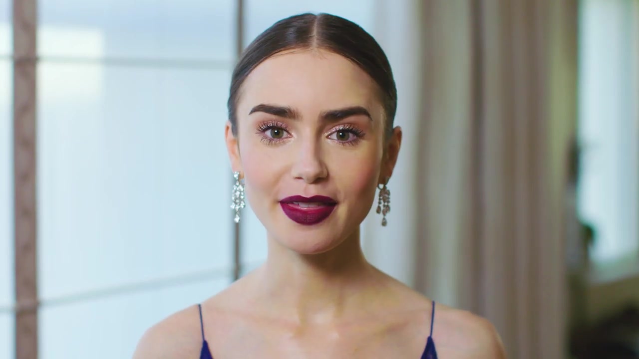 BONJOUR_LANCOME___Behind_the_scenes_with_Lily_Collins_075.jpg