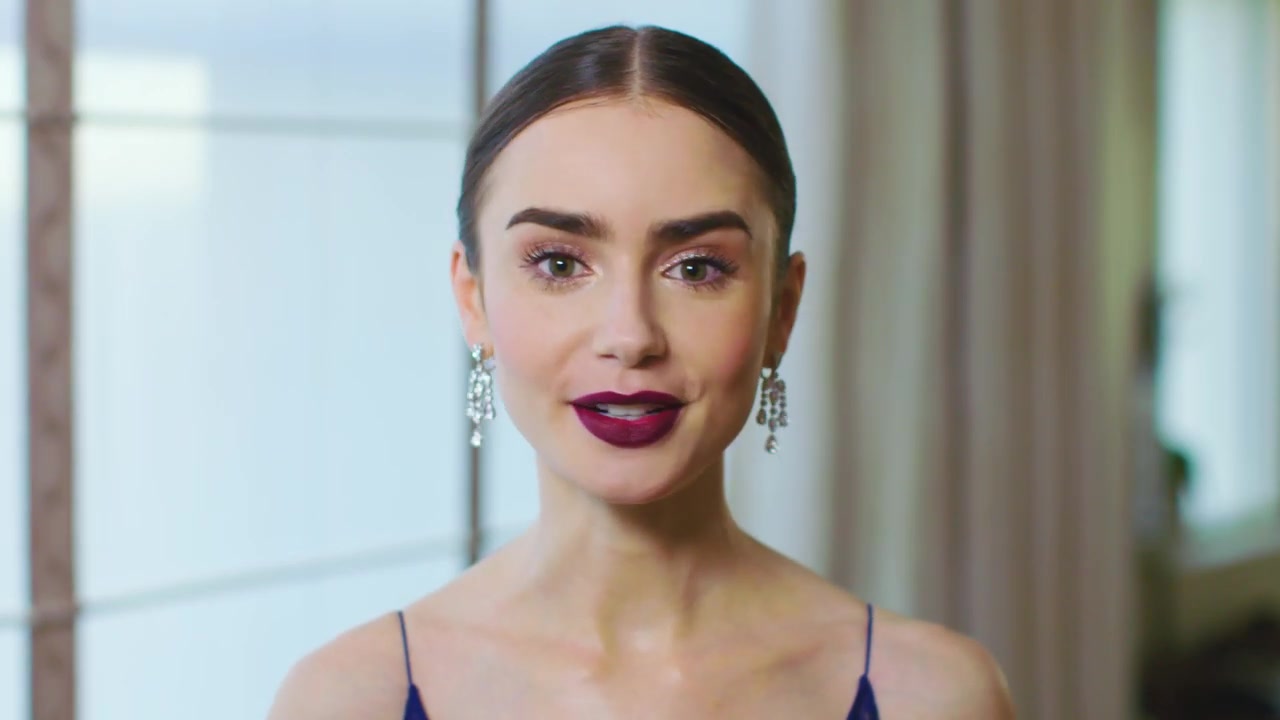 BONJOUR_LANCOME___Behind_the_scenes_with_Lily_Collins_076.jpg