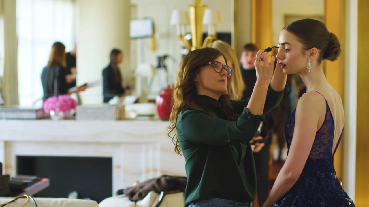 BONJOUR_LANCOME___Behind_the_scenes_with_Lily_Collins_093.jpg BONJOUR_LANCOME___Behind_the_scenes_with_Lily_Collins_093.jpg