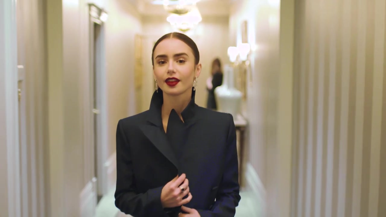 BONJOUR_LANCOME___Behind_the_scenes_with_Lily_Collins_119.jpg BONJOUR_LANCOME___Behind_the_scenes_with_Lily_Collins_119.jpg