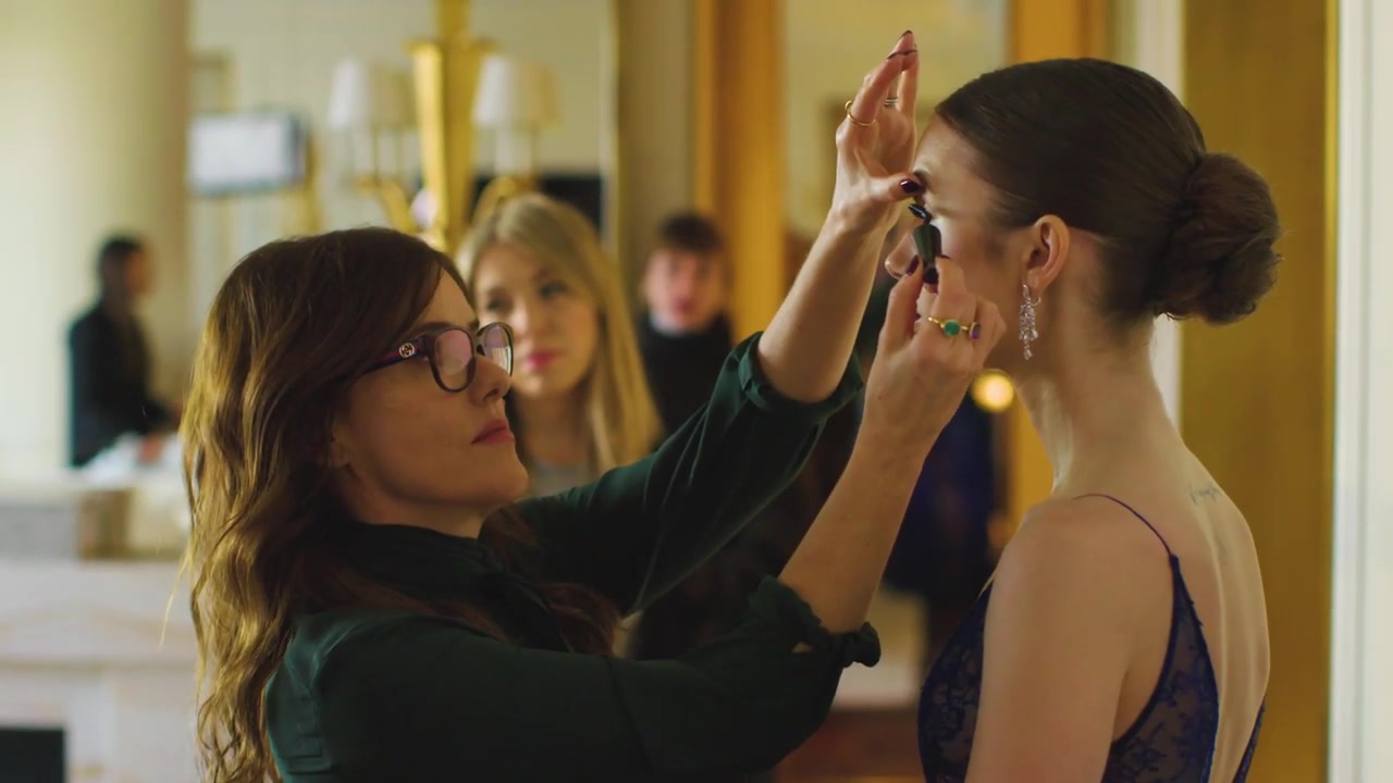 BONJOUR_LANCOME___Behind_the_scenes_with_Lily_Collins_142.jpg