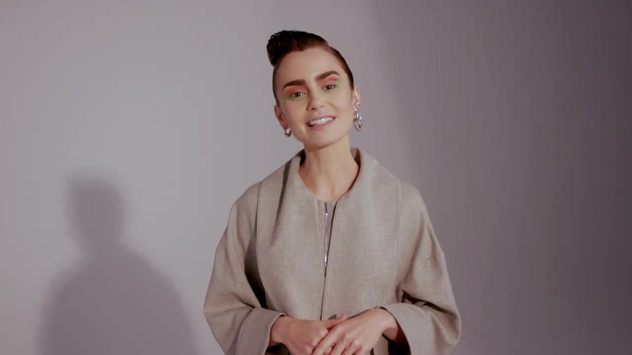 Lily_Collins__Glam_Team_Talk_About_the_Inspiration_Behind_Their_Looks___Byrdie_006.jpg Lily_Collins__Glam_Team_Talk_About_the_Inspiration_Behind_Their_Looks___Byrdie_006.jpg