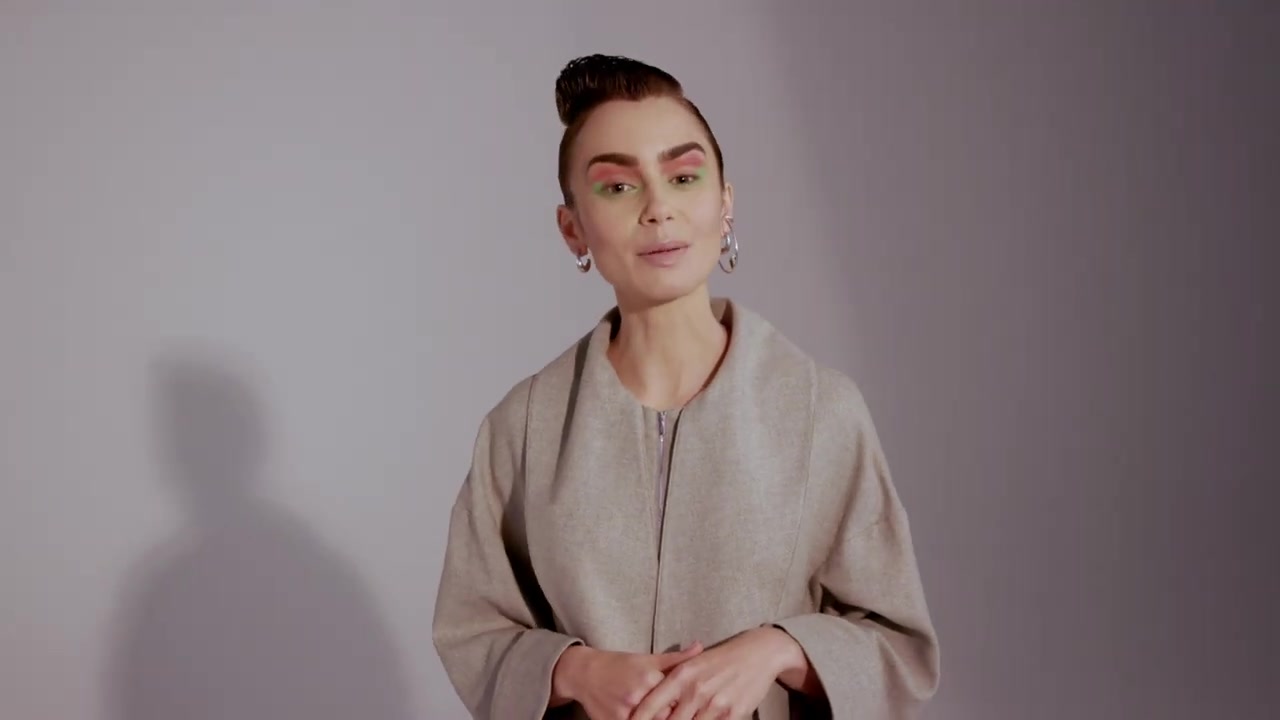 Lily_Collins__Glam_Team_Talk_About_the_Inspiration_Behind_Their_Looks___Byrdie_007.jpg