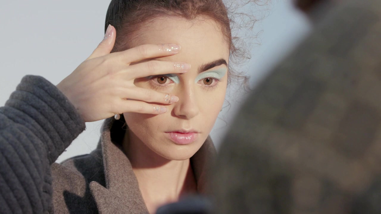 Lily_Collins__Glam_Team_Talk_About_the_Inspiration_Behind_Their_Looks___Byrdie_104.jpg