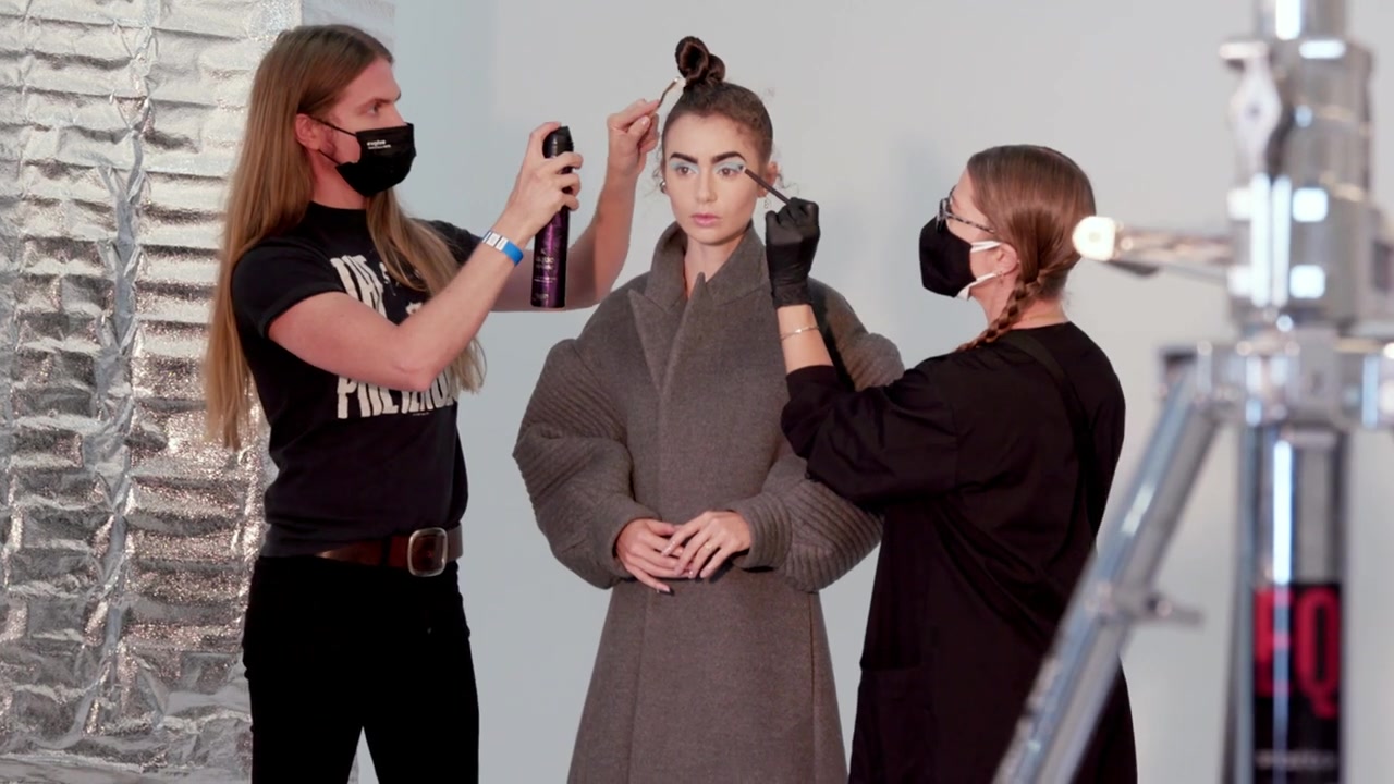 Lily_Collins__Glam_Team_Talk_About_the_Inspiration_Behind_Their_Looks___Byrdie_119.jpg Lily_Collins__Glam_Team_Talk_About_the_Inspiration_Behind_Their_Looks___Byrdie_119.jpg