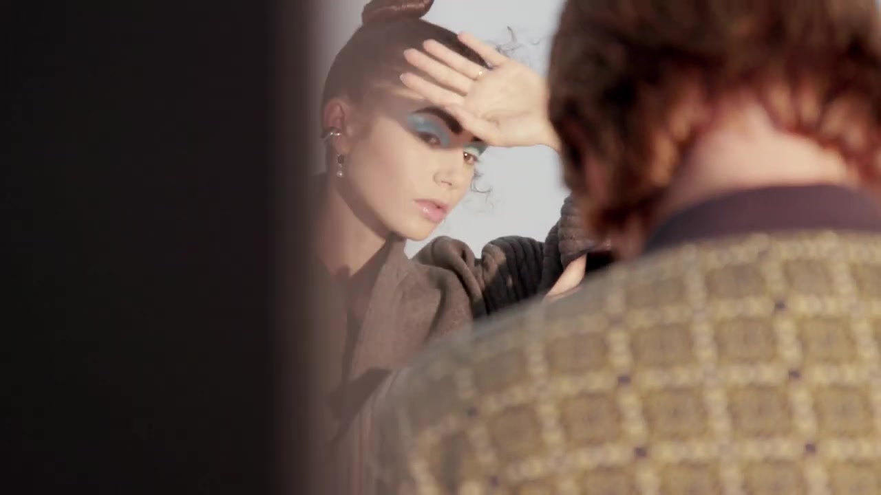 Lily_Collins__Glam_Team_Talk_About_the_Inspiration_Behind_Their_Looks___Byrdie_135.jpg