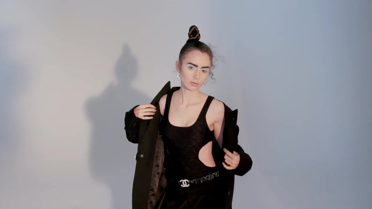 Lily_Collins__Glam_Team_Talk_About_the_Inspiration_Behind_Their_Looks___Byrdie_143.jpg