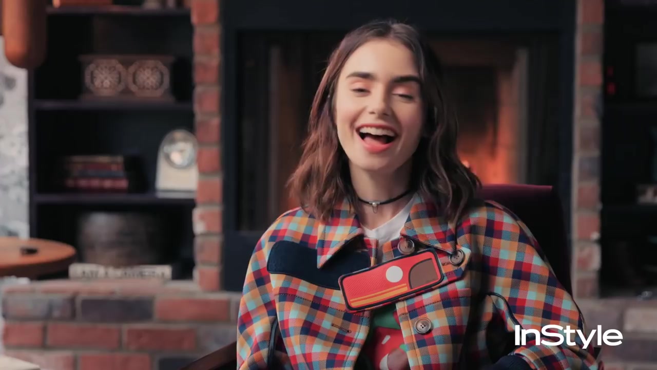 How_Lily_Collins_Fell_in_Love_With_Her_Brows___InStyle_002.jpg