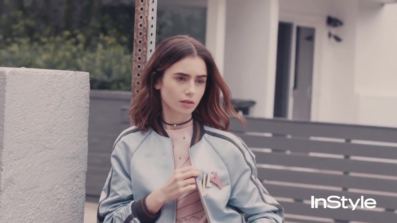 How_Lily_Collins_Fell_in_Love_With_Her_Brows___InStyle_028.jpg