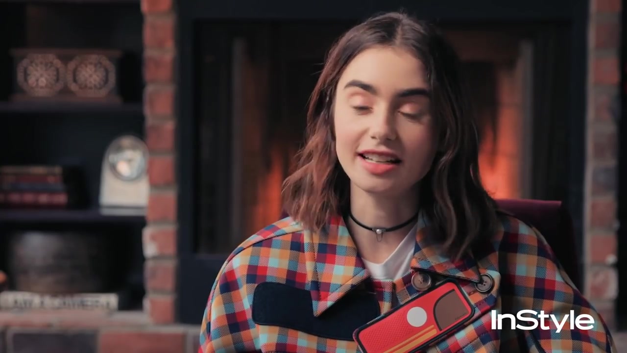 How_Lily_Collins_Fell_in_Love_With_Her_Brows___InStyle_086.jpg