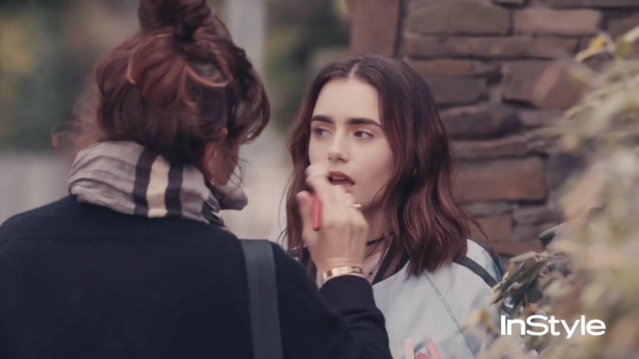 How_Lily_Collins_Fell_in_Love_With_Her_Brows___InStyle_147.jpg