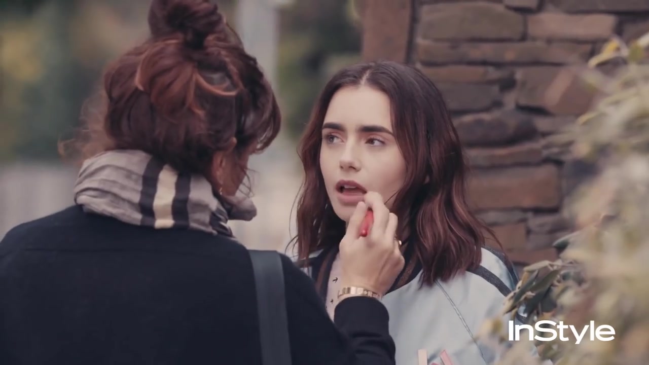 How_Lily_Collins_Fell_in_Love_With_Her_Brows___InStyle_148.jpg
