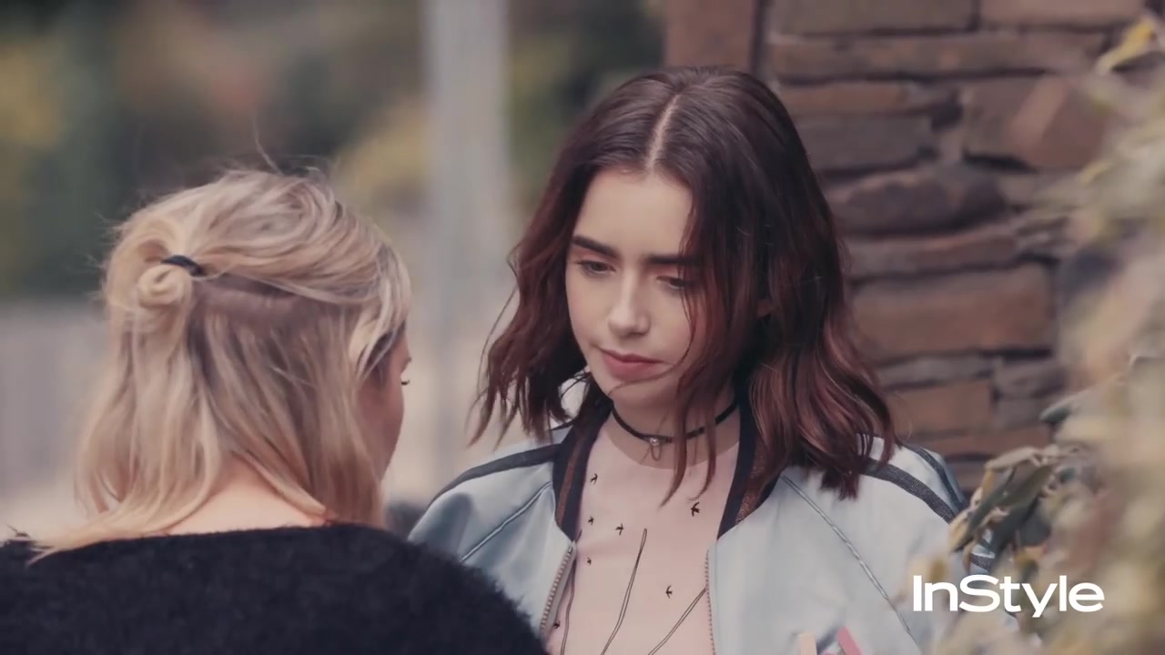 How_Lily_Collins_Fell_in_Love_With_Her_Brows___InStyle_176.jpg