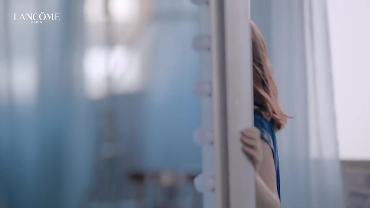 LANCOME_Advanced_Genifique_-_Lily_Collins_057.jpg