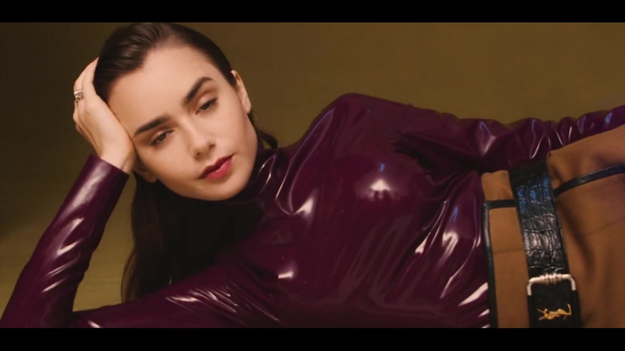 Lily_Collins_Talks_Her_Favorite_Fashion_Moments_During_Her_First_Vogue_Cover_Shoot___Vogue_Arabia_014.jpg Lily_Collins_Talks_Her_Favorite_Fashion_Moments_During_Her_First_Vogue_Cover_Shoot___Vogue_Arabia_014.jpg