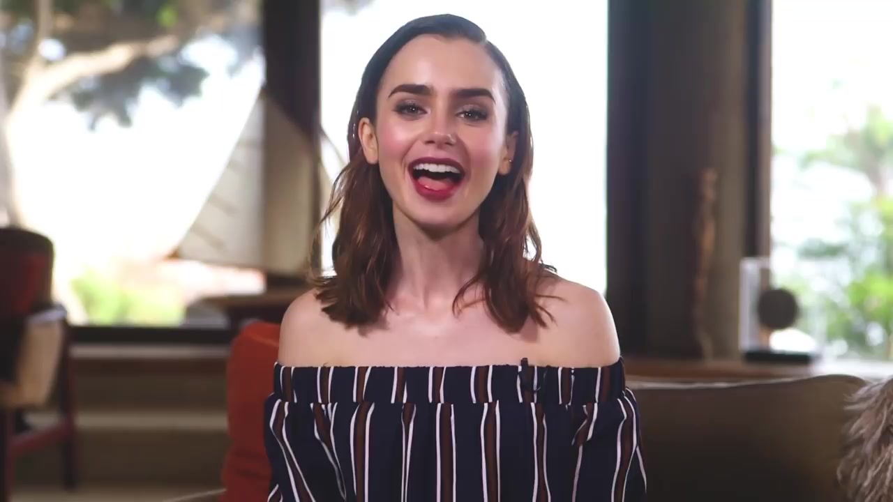 Lily_Collins__001.jpg