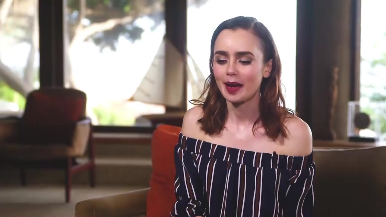 Lily_Collins__022.jpg Lily_Collins__022.jpg