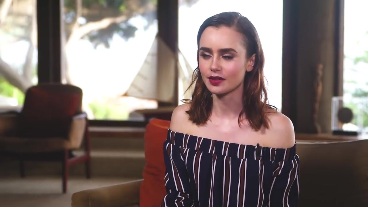 Lily_Collins__025.jpg Lily_Collins__025.jpg