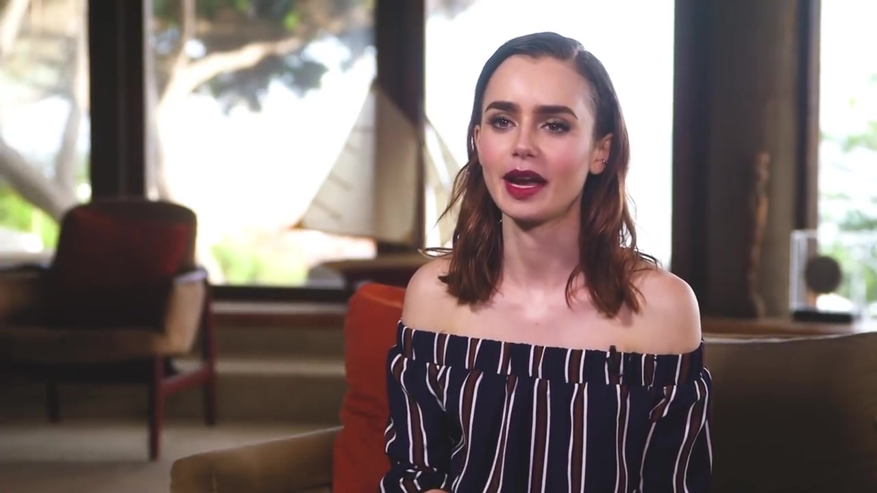 Lily_Collins__028.jpg
