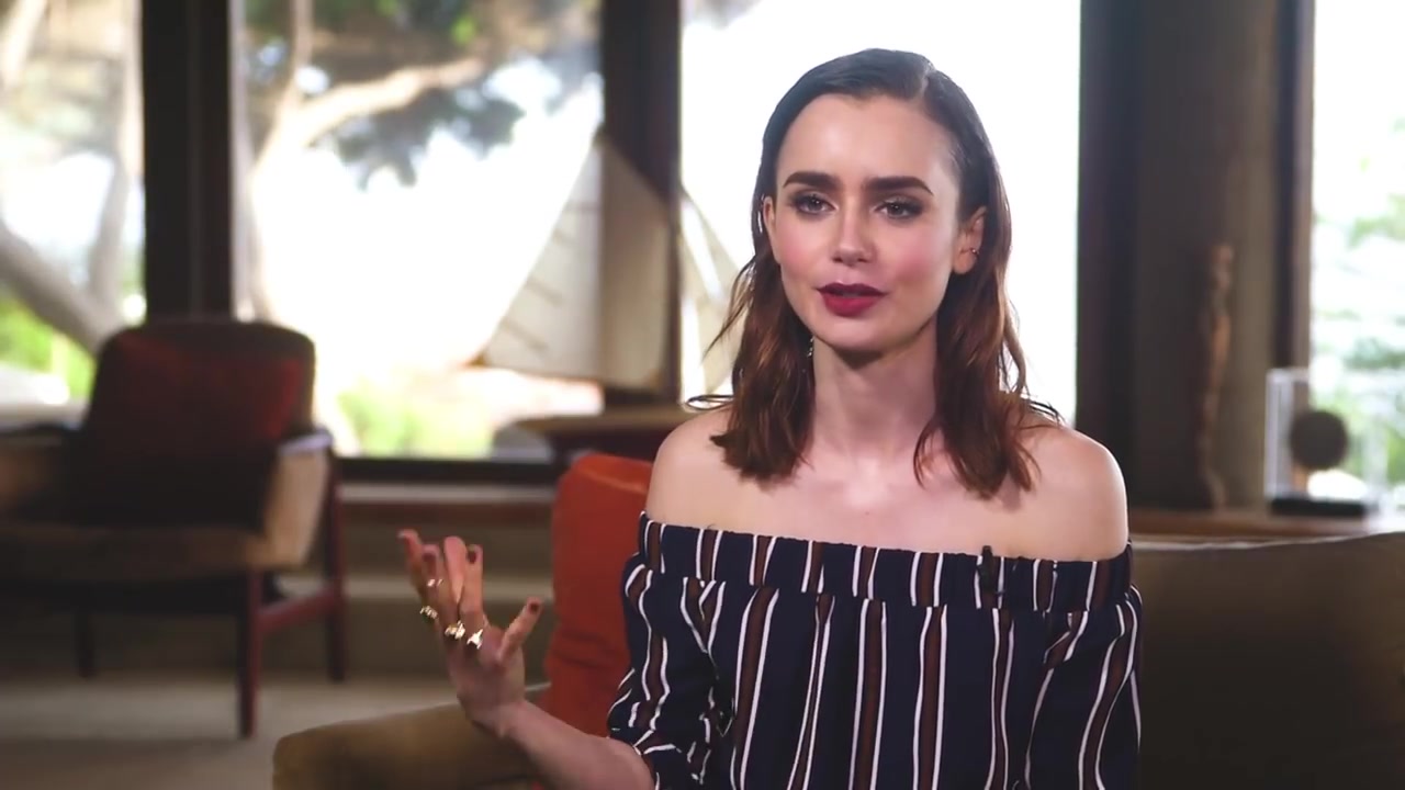 Lily_Collins__029.jpg Lily_Collins__029.jpg