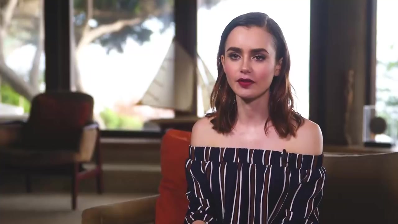 Lily_Collins__073.jpg Lily_Collins__073.jpg