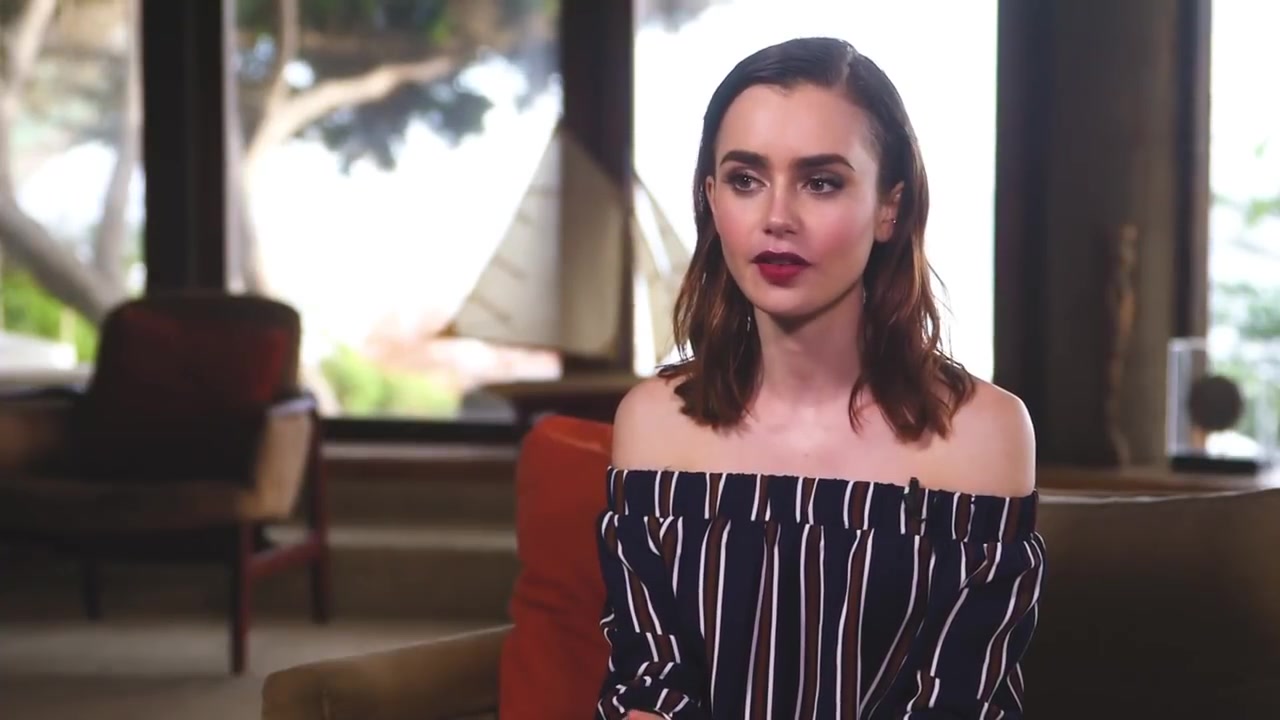 Lily_Collins__076.jpg Lily_Collins__076.jpg