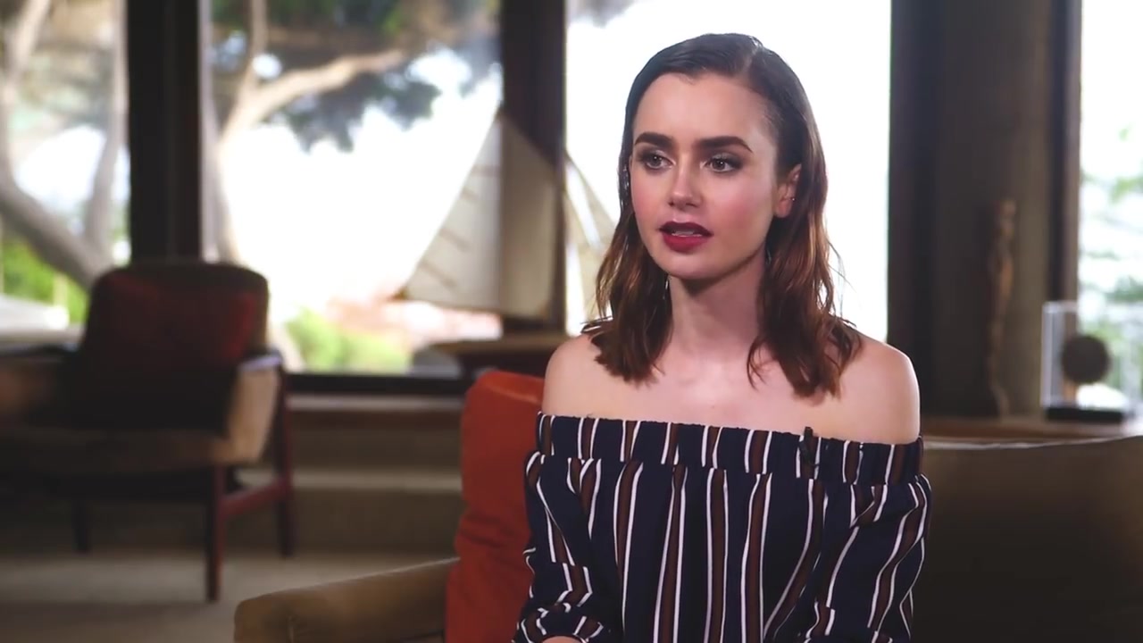 Lily_Collins__081.jpg Lily_Collins__081.jpg