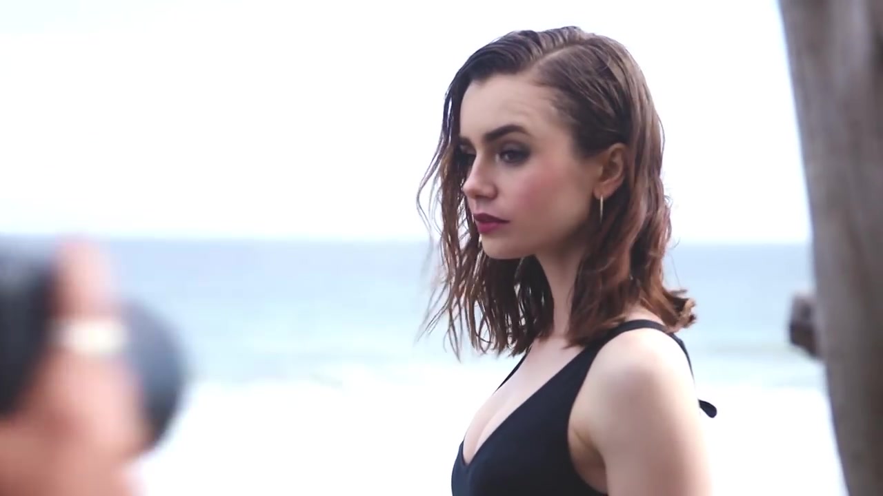 Lily_Collins__114.jpg