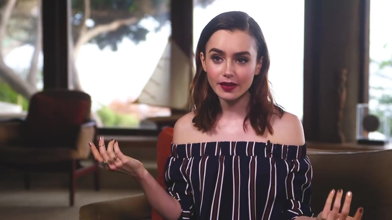 Lily_Collins__130.jpg