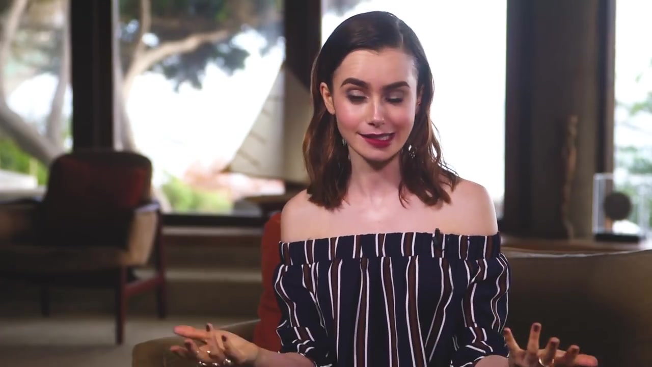 Lily_Collins__152.jpg