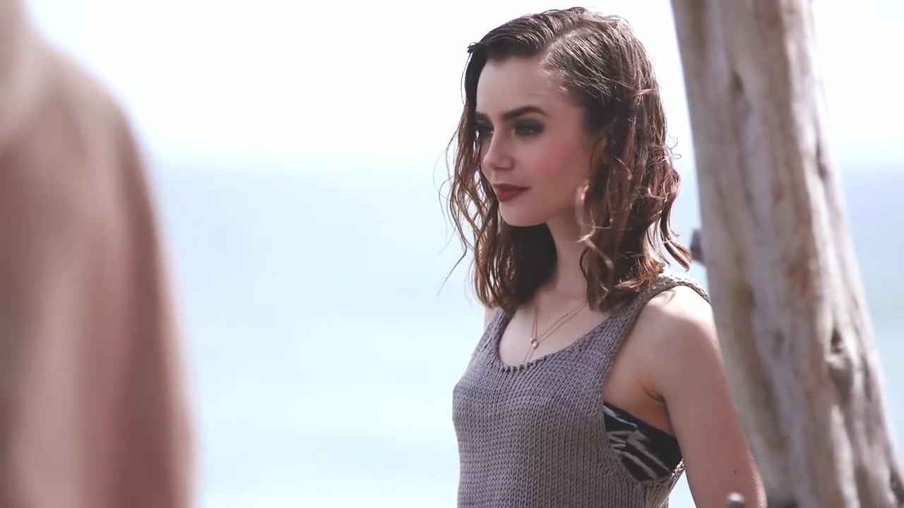 Lily_Collins__167.jpg