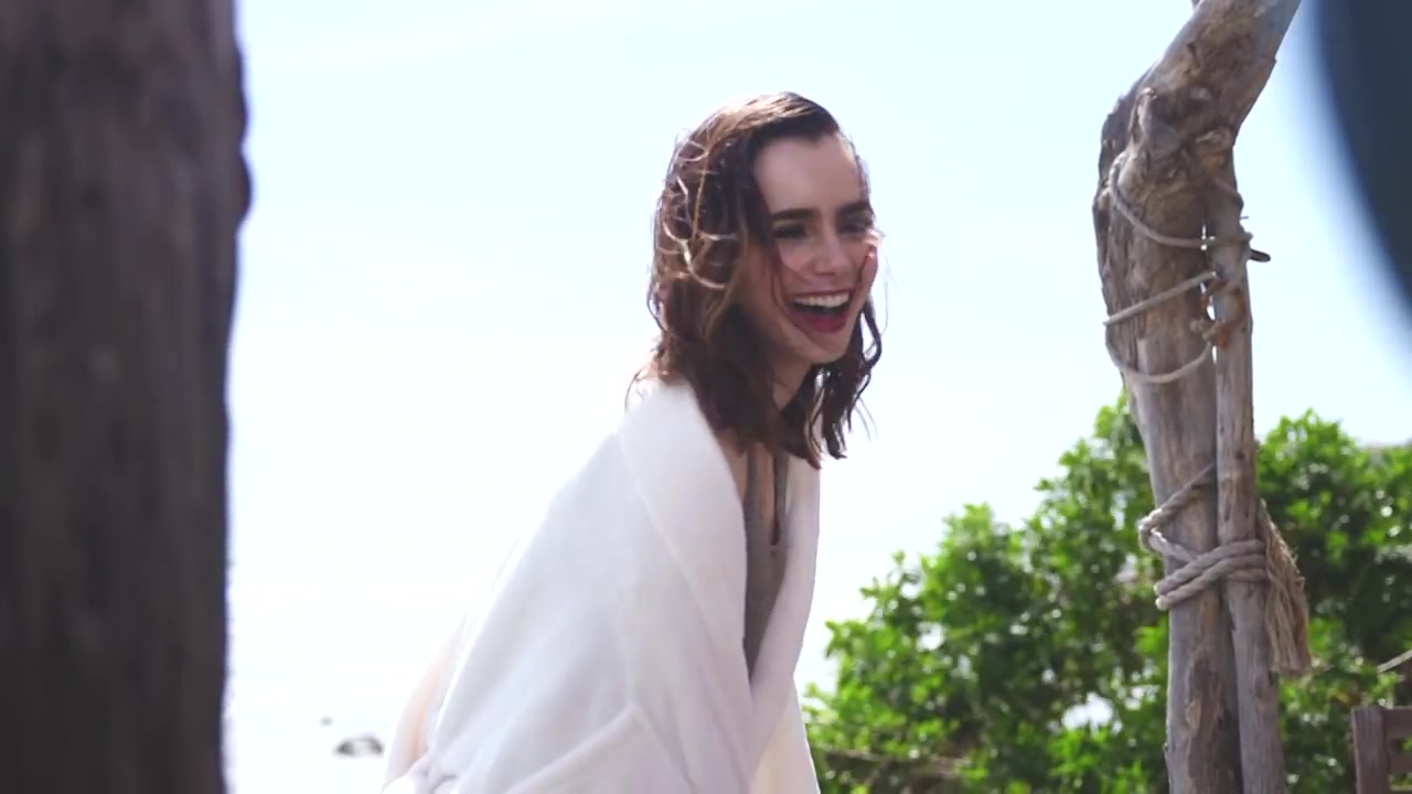 Lily_Collins__175.jpg