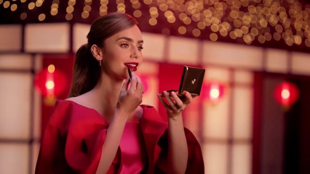 Reset_for_a_Blooming_New_Year_with_Lily_Collins_022.jpg