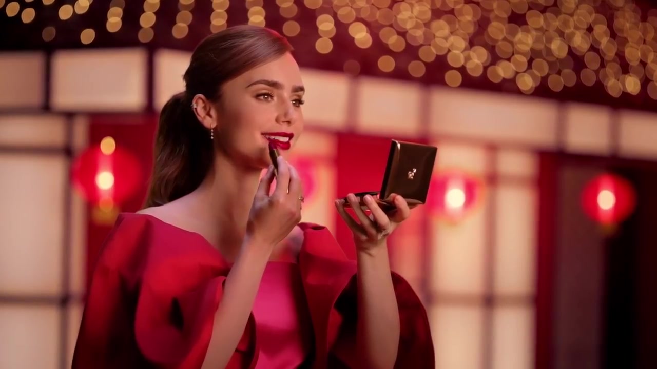 Reset_for_a_Blooming_New_Year_with_Lily_Collins_023.jpg