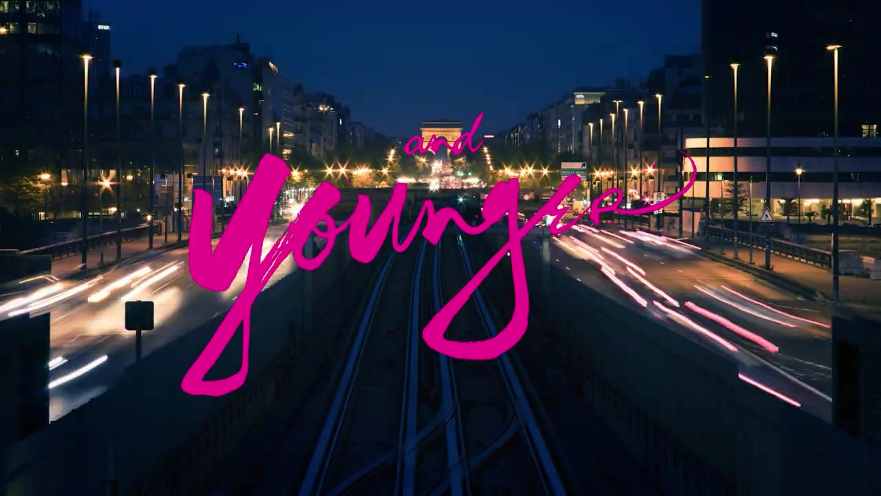Emily_in_Paris___Official_Teaser__042.jpg Emily_in_Paris___Official_Teaser__042.jpg