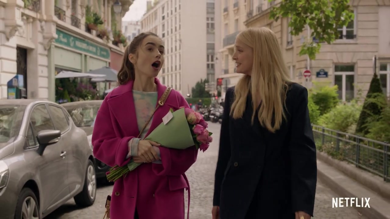 Emily_in_Paris___Official_Teaser__054.jpg