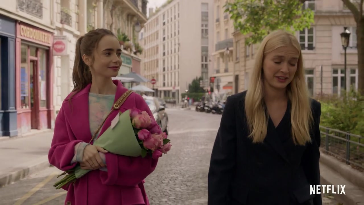 Emily_in_Paris___Official_Teaser__068.jpg